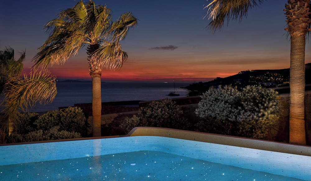 Anax Resort & Spa — Swimming pool in Ornos, South Aegean