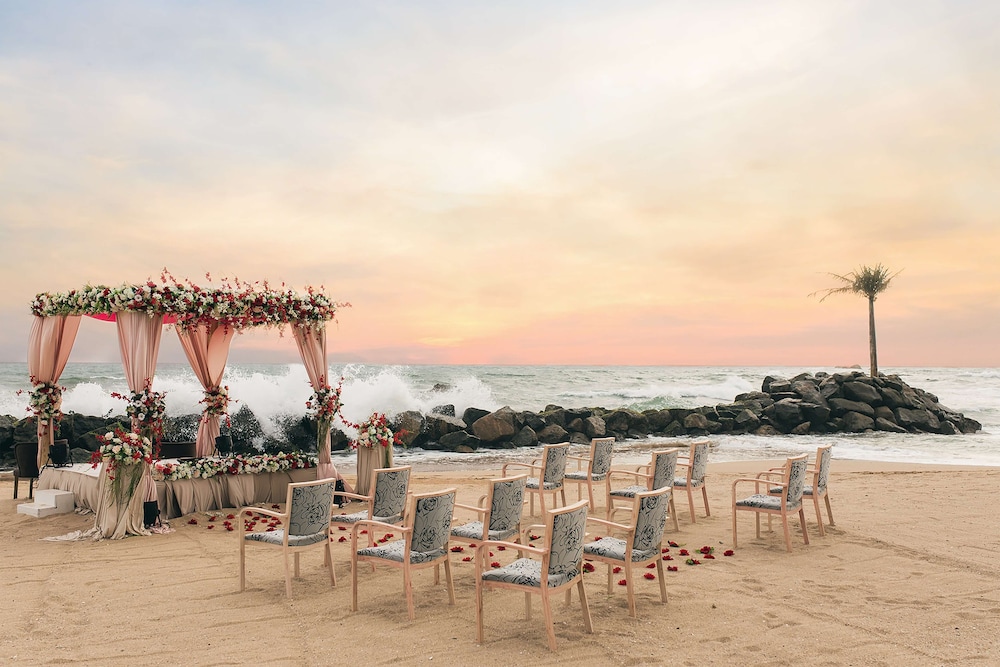 Radisson Blu Resort Galle — Beach in Galle, Southern Province
