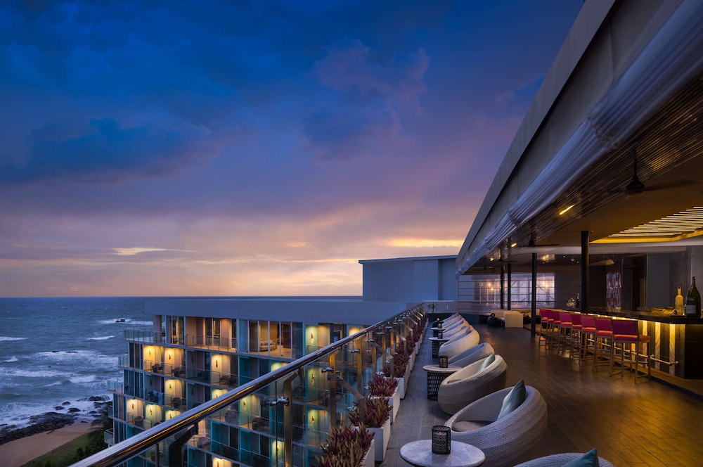 Radisson Blu Resort Galle — Restaurant & bars in Galle, Southern Province