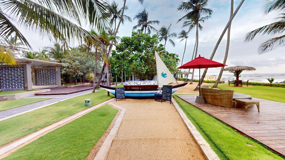 Radisson Blu Resort Galle — Restaurant & bars in Galle, Southern Province