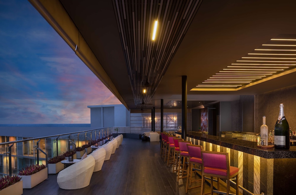Radisson Blu Resort Galle — Restaurant & bars in Galle, Southern Province