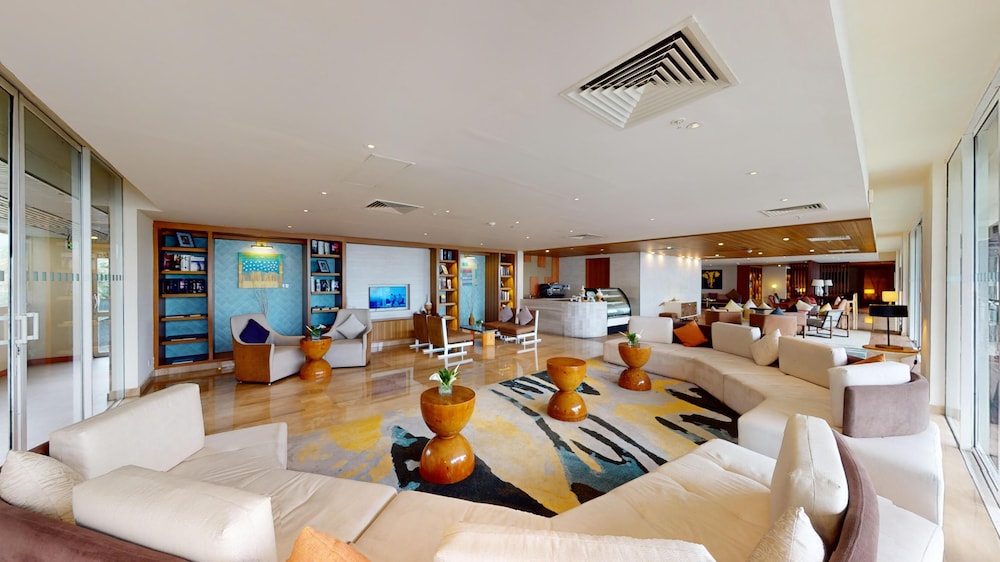 Radisson Blu Resort Galle — Restaurant & bars in Galle, Southern Province
