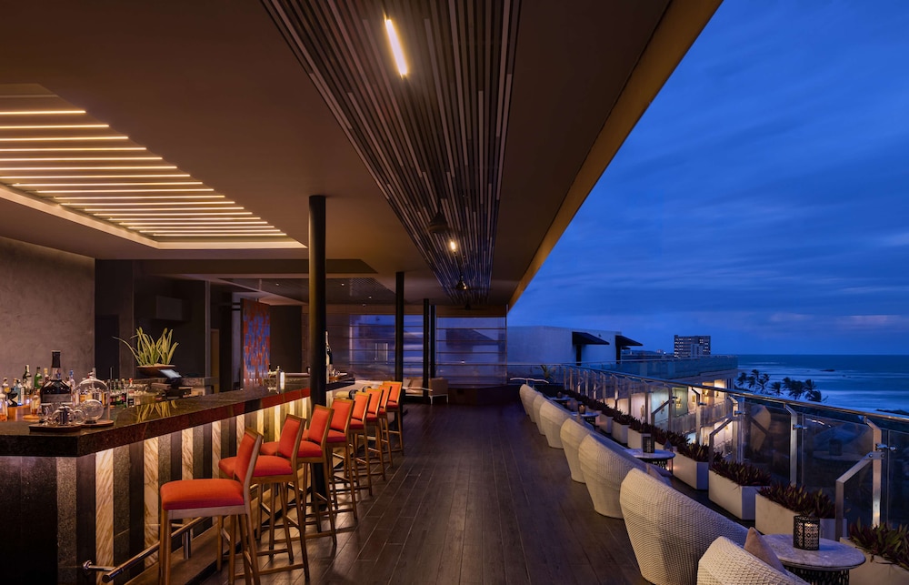 Radisson Blu Resort Galle — Restaurant & bars in Galle, Southern Province