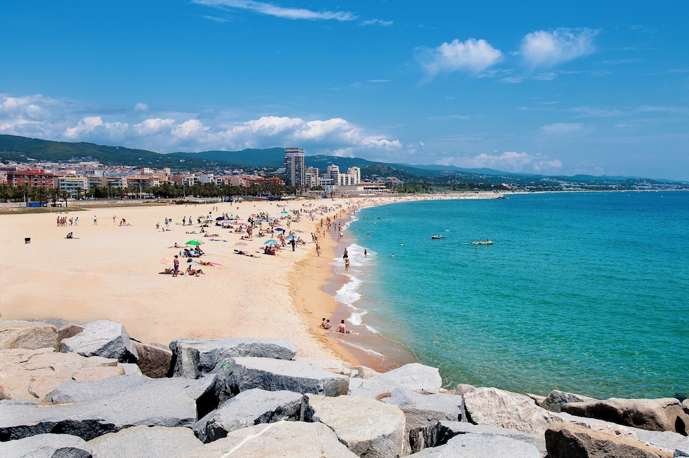 ibis Styles Barcelona City Bogatell — Beach in Barcelona, Catalonia