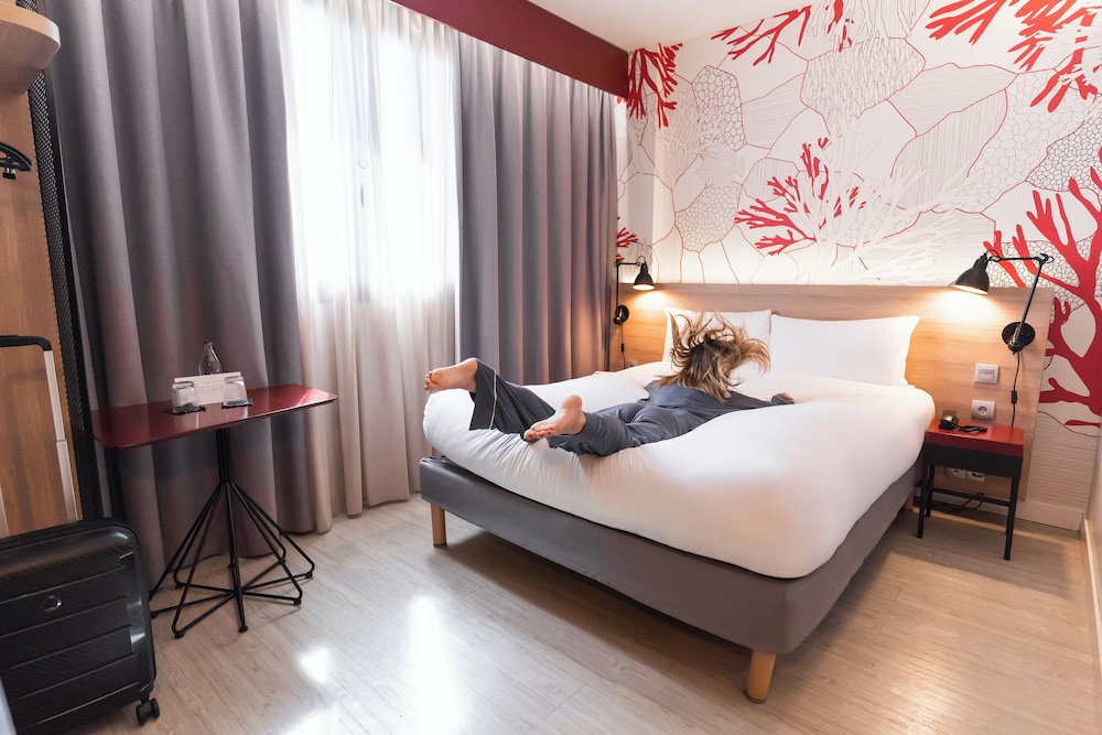 ibis Styles Barcelona City Bogatell — Hotel rooms in Barcelona, Catalonia