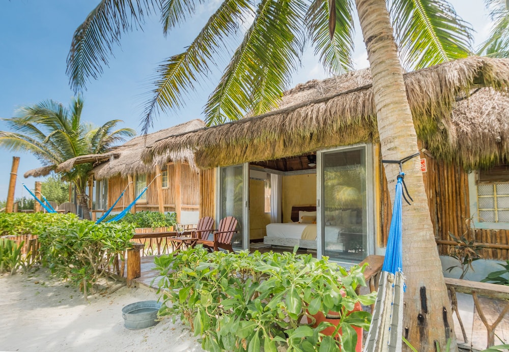 Villa Pescadores Tulum — Hotel building in Tulum, Quintana Roo