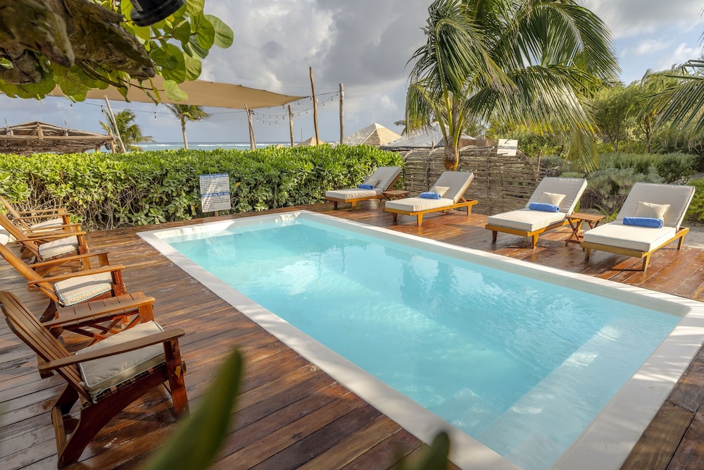 Villa Pescadores Tulum — Swimming pool in Tulum, Quintana Roo