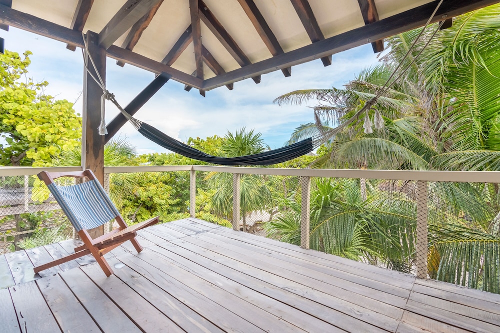 Villa Pescadores Tulum — Hotel building in Tulum, Quintana Roo