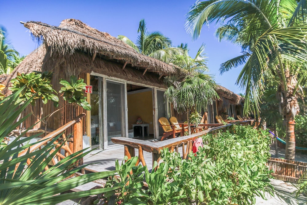 Villa Pescadores Tulum — Hotel building in Tulum, Quintana Roo