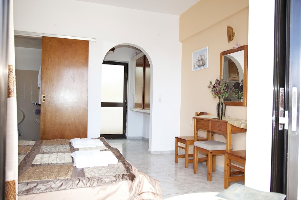 Archodia Studios — Hotel rooms in Kefalos, South Aegean