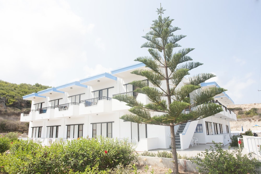 Archodia Studios — Hotel building in Kefalos, South Aegean