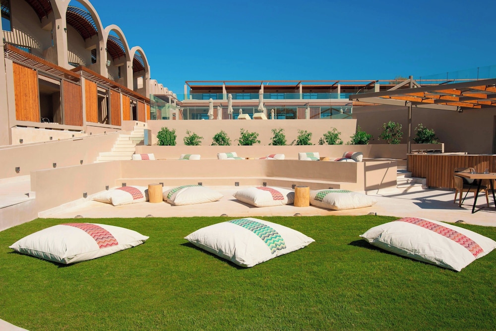 Domes Noruz Chania, Autograph Collection - Adults Only — Hotel building in Chania