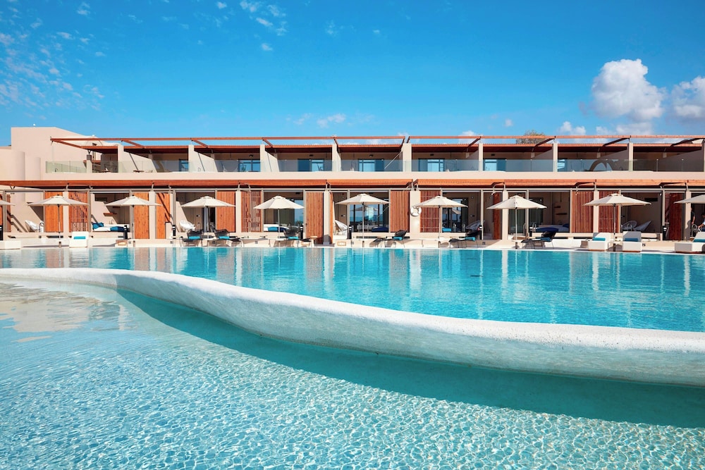 Domes Noruz Chania, Autograph Collection - Adults Only — Hotel building in Chania