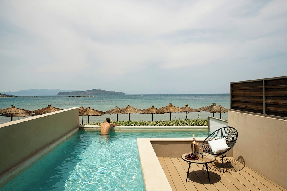 Domes Noruz Chania, Autograph Collection - Adults Only — Swimming pool in Chania