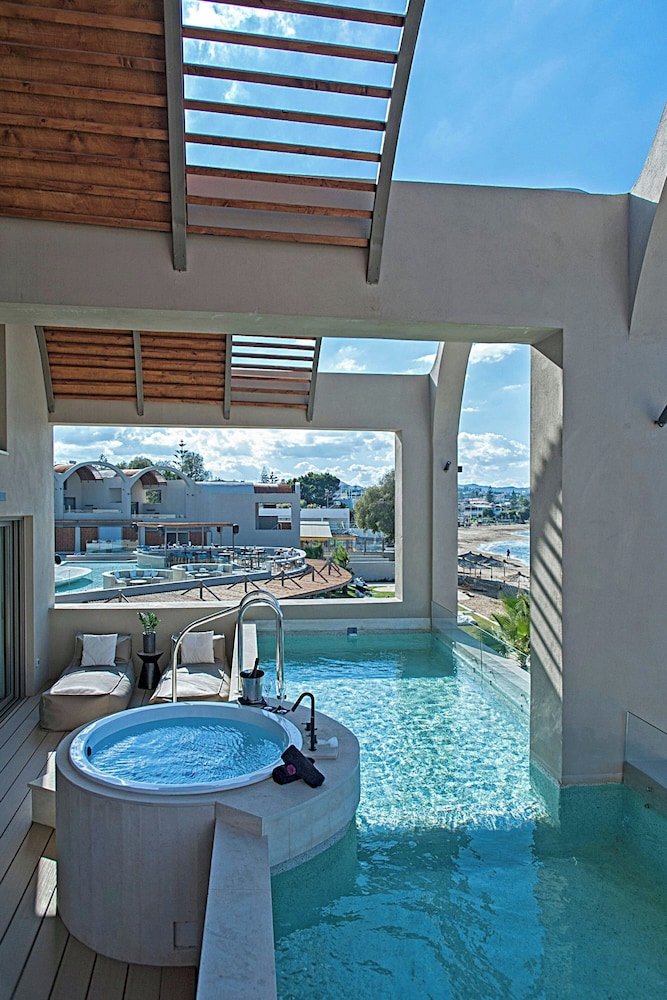 Domes Noruz Chania, Autograph Collection - Adults Only — Hotel rooms in Chania