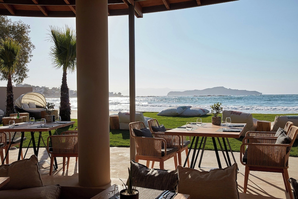 Domes Noruz Chania, Autograph Collection - Adults Only — Restaurant & bars in Chania