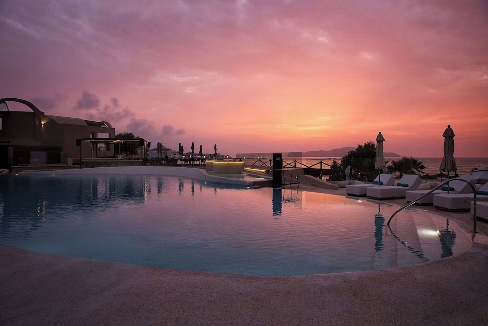 Domes Noruz Chania, Autograph Collection - Adults Only — Swimming pool in Chania