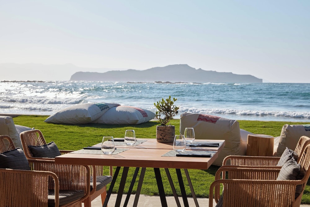 Domes Noruz Chania, Autograph Collection - Adults Only — Restaurant & bars in Chania
