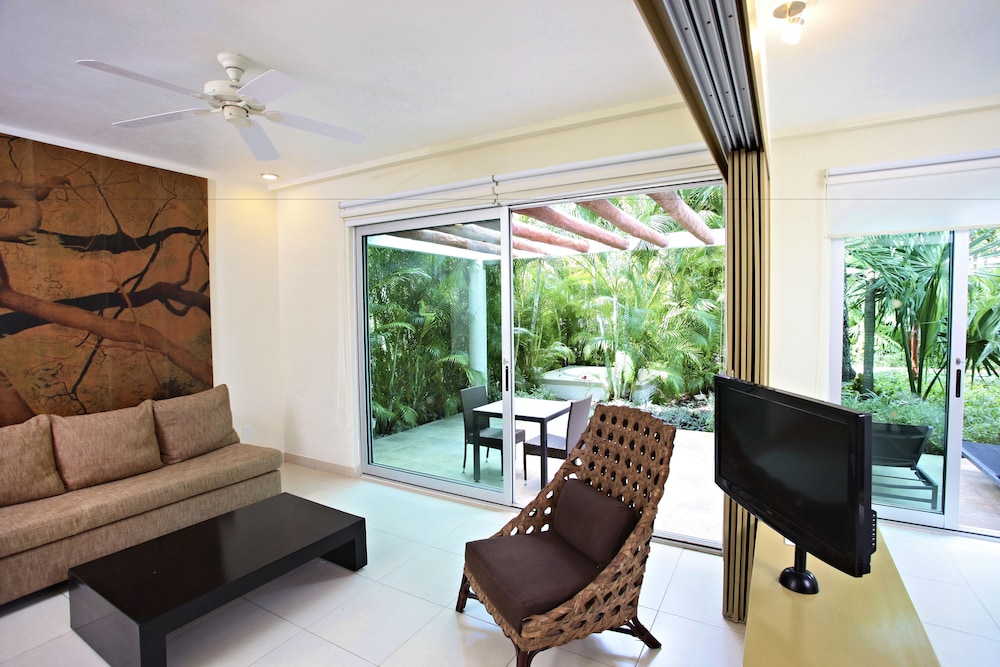 Bahia Principe Escape Sian Ka’an - Hyatt Inclusive Collection - Adults Only - All Inclusive — Hotel rooms in Akumal, Quintana Roo