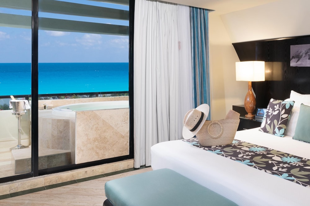 The Pyramid Cancun by Oasis - Gourmet Premium All Inclusive — Hotel rooms in Cancun, Quintana Roo