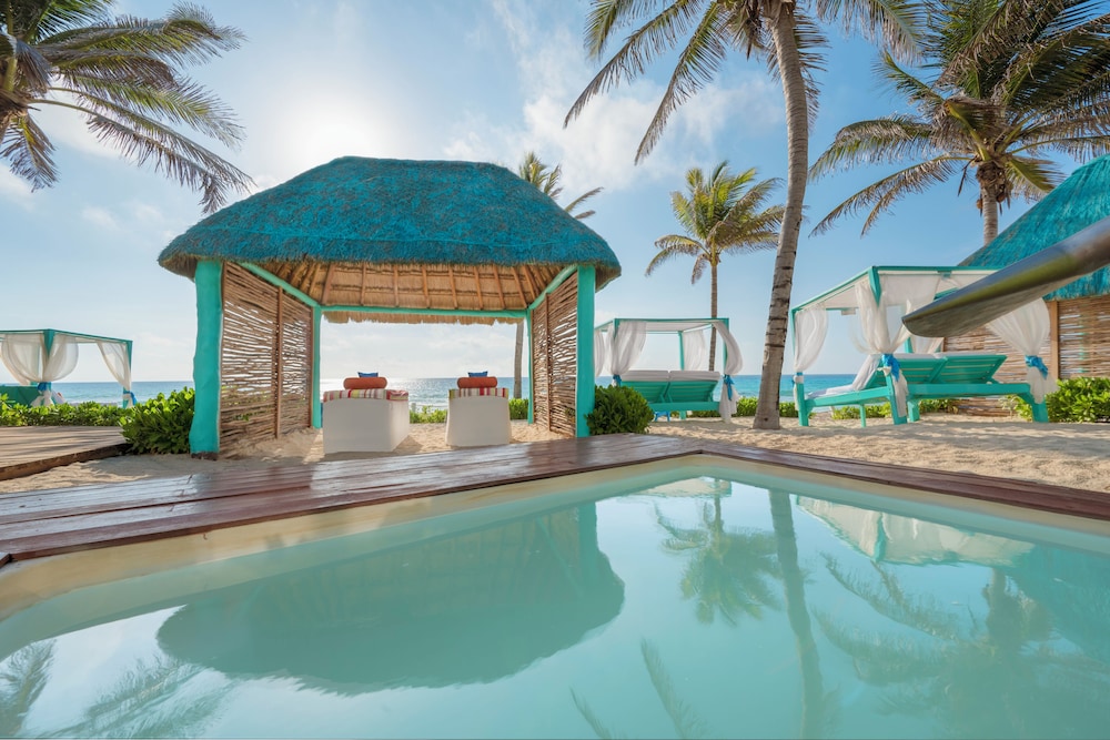 The Pyramid Cancun by Oasis - Gourmet Premium All Inclusive — Beach in Cancun, Quintana Roo