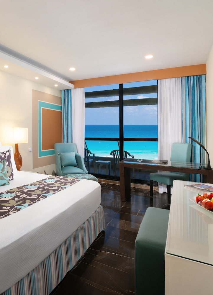 The Pyramid Cancun by Oasis - Gourmet Premium All Inclusive — Hotel rooms in Cancun, Quintana Roo
