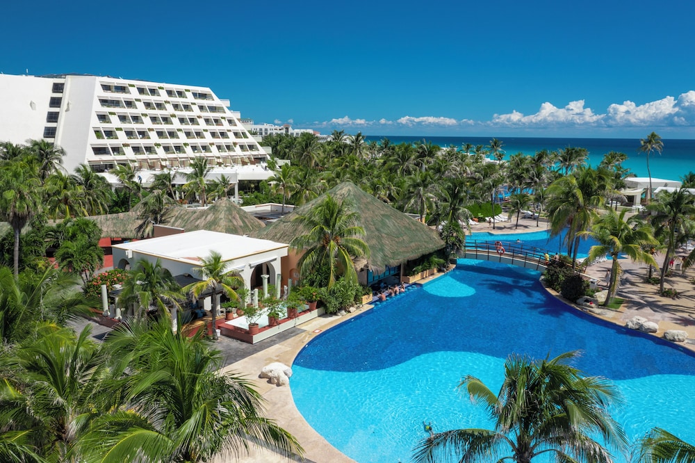 The Pyramid Cancun by Oasis - Gourmet Premium All Inclusive — Main photo in Cancun, Quintana Roo