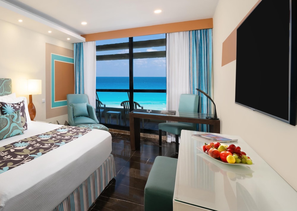 The Pyramid Cancun by Oasis - Gourmet Premium All Inclusive — Hotel rooms in Cancun, Quintana Roo