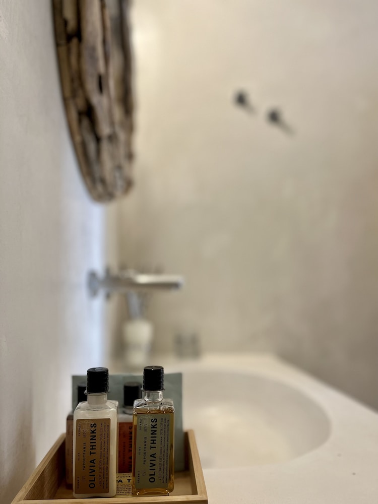 Santorini Crystal Blue — Hotel rooms in Kamari, South Aegean