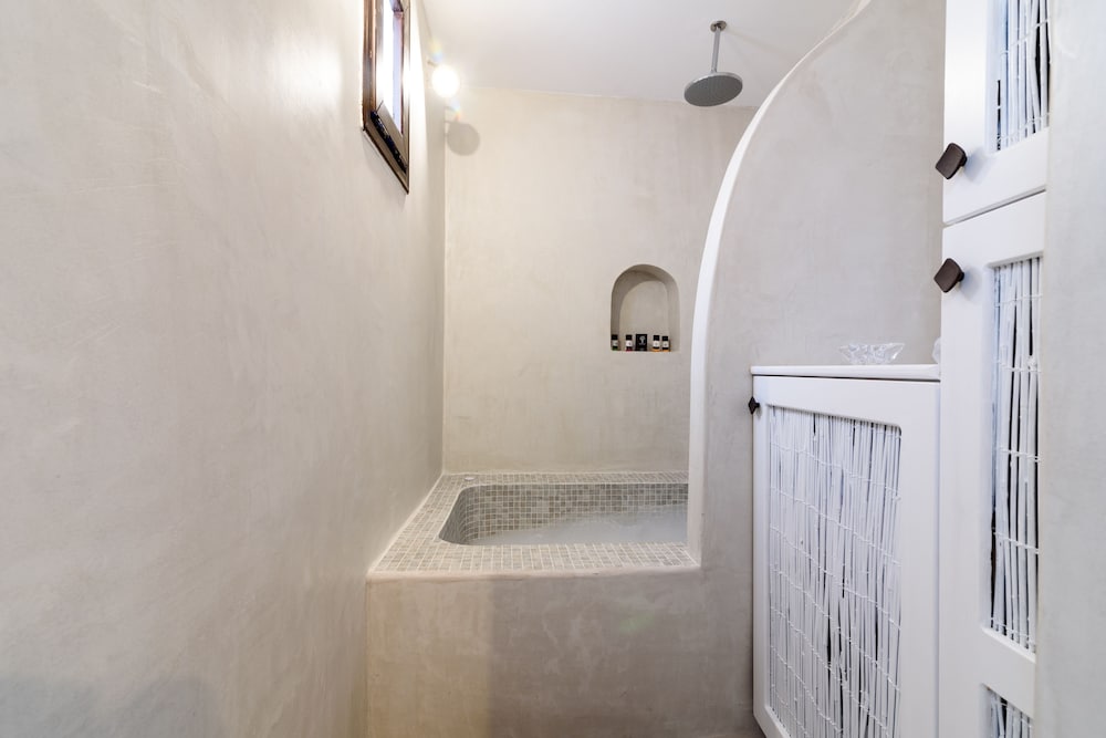 Santorini Crystal Blue — Spa in Kamari, South Aegean