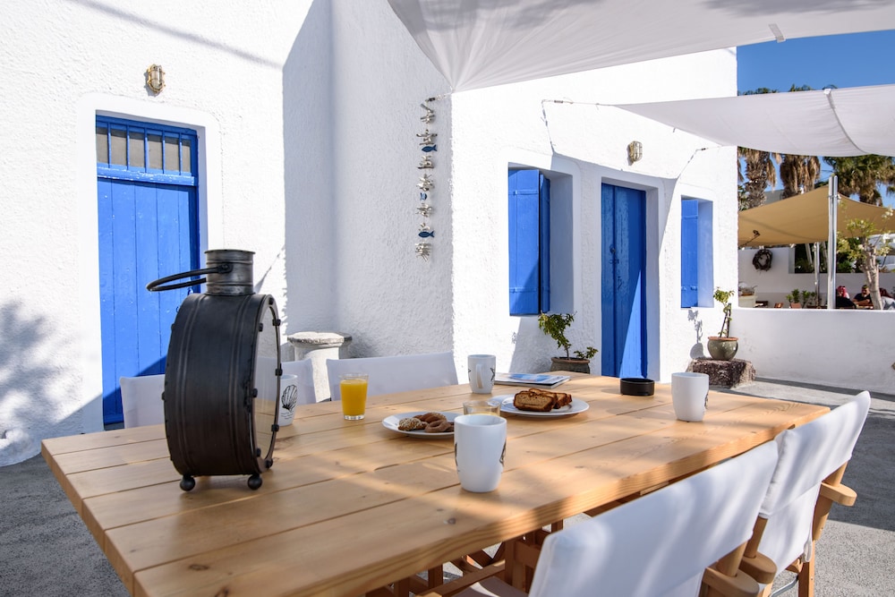 Santorini Crystal Blue — Hotel building in Kamari, South Aegean