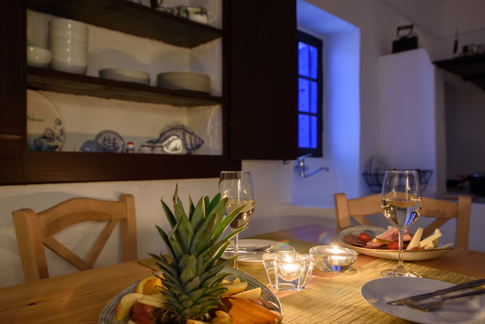 Santorini Crystal Blue — Restaurant & bars in Kamari, South Aegean