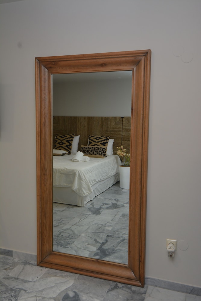 Candia Suites & Rooms — Hotel rooms in Heraklion