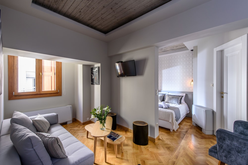 Candia Suites & Rooms — Hotel rooms in Heraklion