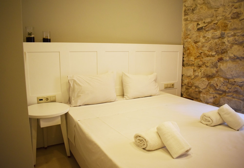 Candia Suites & Rooms — Hotel rooms in Heraklion