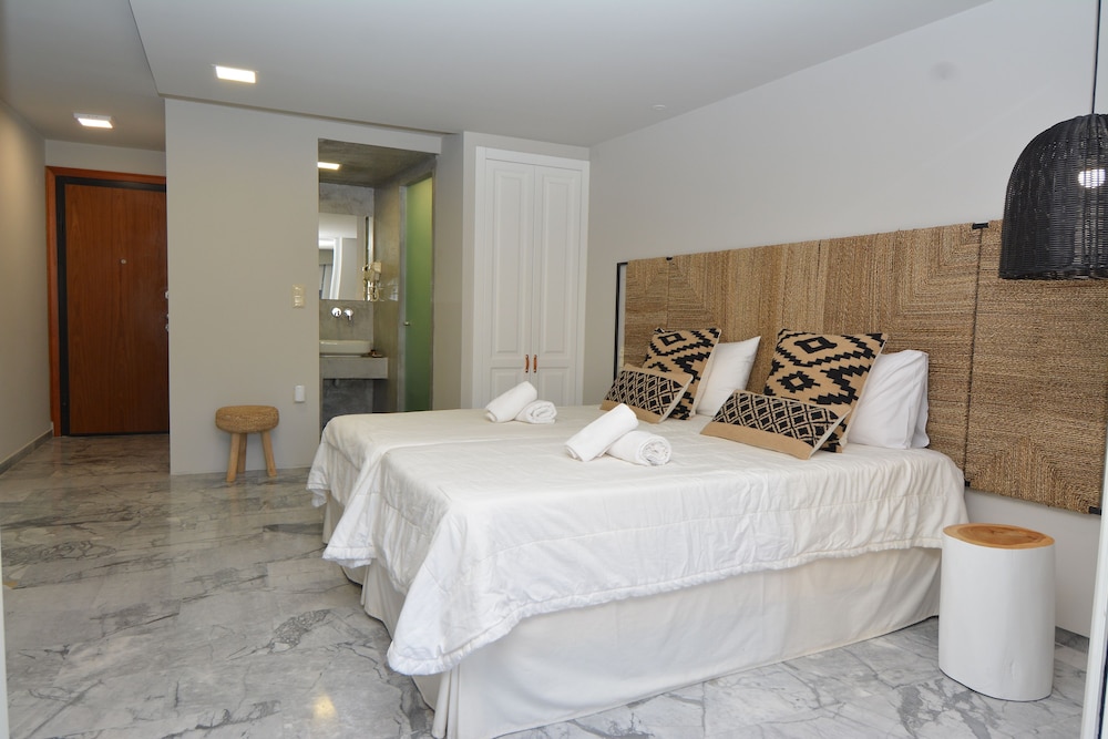 Candia Suites & Rooms — Hotel rooms in Heraklion