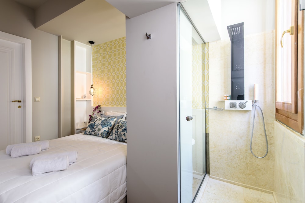 Candia Suites & Rooms — Hotel rooms in Heraklion