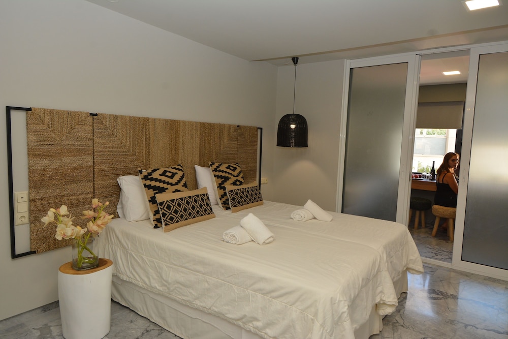 Candia Suites & Rooms — Hotel rooms in Heraklion