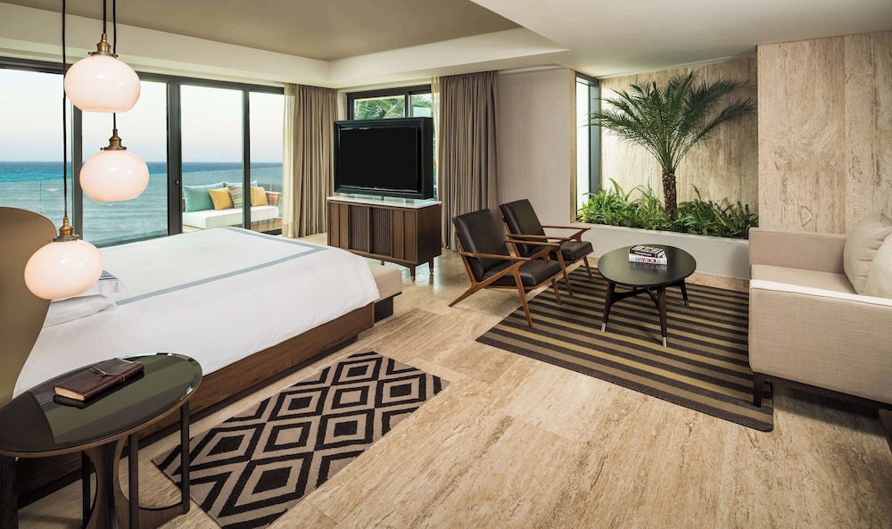 Hyatt Centric Playa del Carmen - Downtown House & Beach House — Hotel rooms in Playa del Carmen, Quintana Roo