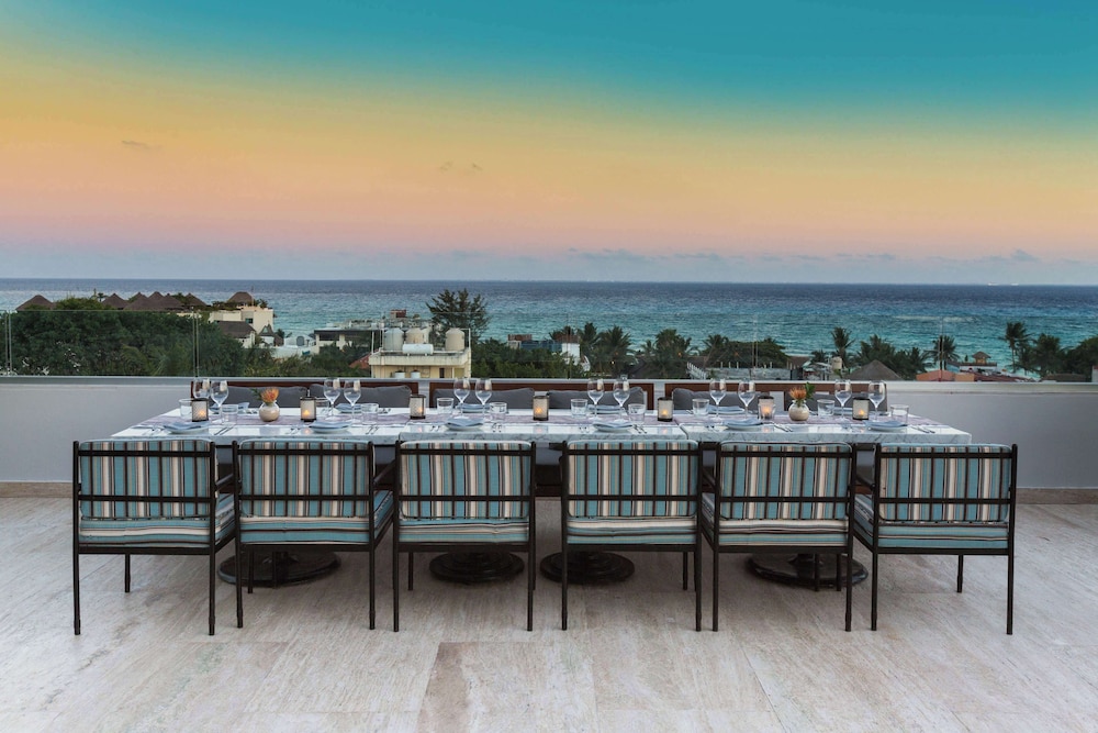 Hyatt Centric Playa del Carmen - Downtown House & Beach House — Restaurant & bars in Playa del Carmen, Quintana Roo