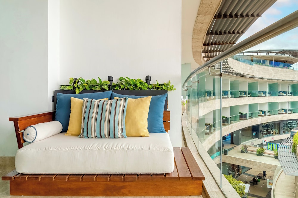 Hyatt Centric Playa del Carmen - Downtown House & Beach House — Hotel building in Playa del Carmen, Quintana Roo