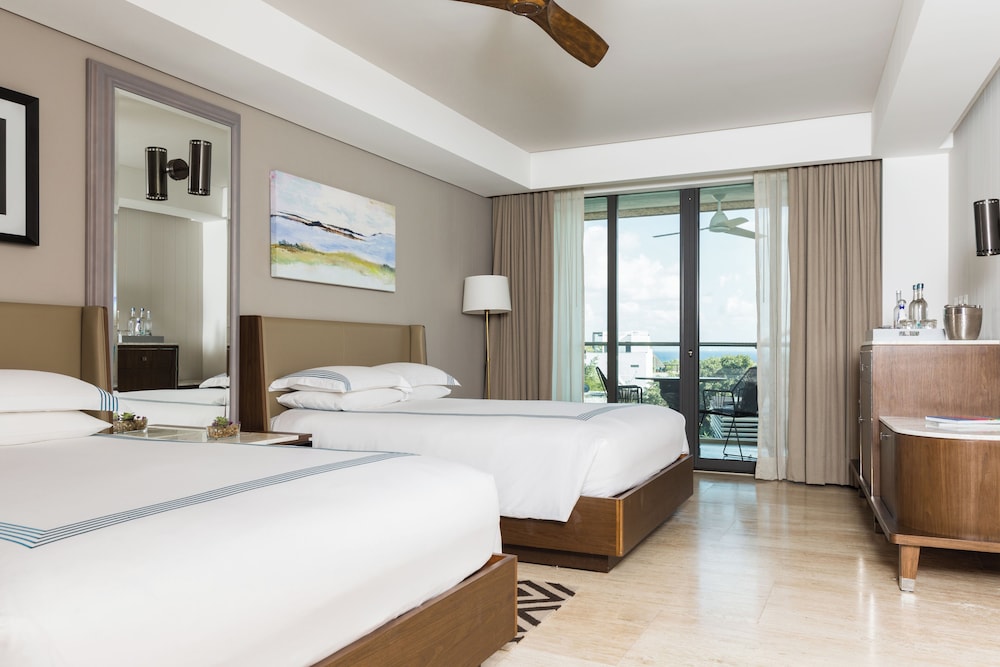 Hyatt Centric Playa del Carmen - Downtown House & Beach House — Hotel rooms in Playa del Carmen, Quintana Roo
