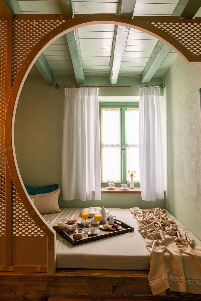 Sperveri Boutique Hotel — Hotel rooms in Rhodes Town, South Aegean