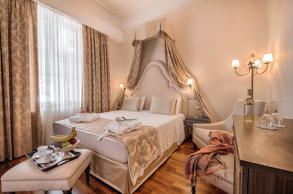 Sperveri Boutique Hotel — Hotel rooms in Rhodes Town, South Aegean