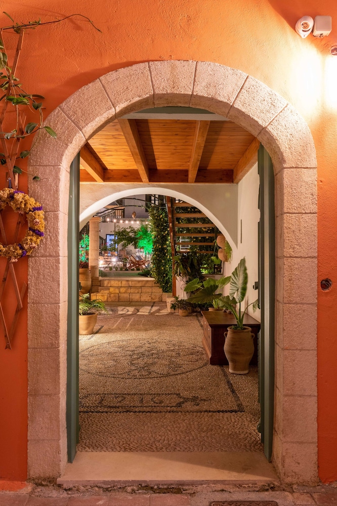 Sperveri Boutique Hotel — Hotel building in Rhodes Town, South Aegean