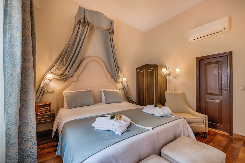 Sperveri Boutique Hotel — Hotel rooms in Rhodes Town, South Aegean
