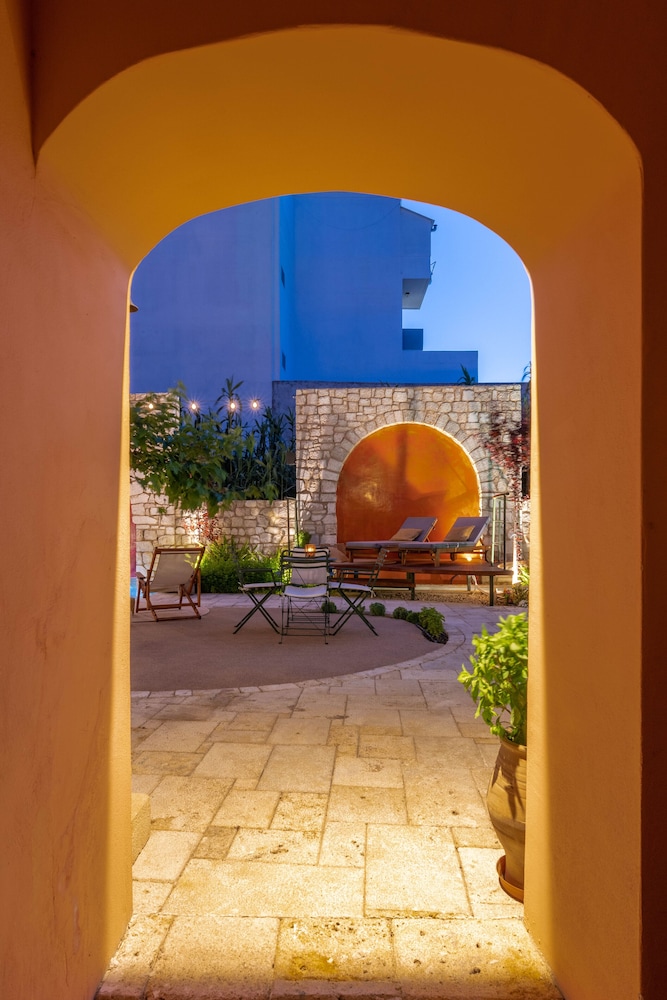 Sperveri Boutique Hotel — Hotel building in Rhodes Town, South Aegean