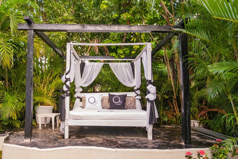 Oh! Cancun - The Urban Oasis & Beach Club — Hotel rooms in Cancun, Quintana Roo