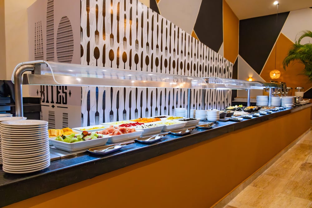 Oh! Cancun - The Urban Oasis & Beach Club — Restaurant & bars in Cancun, Quintana Roo