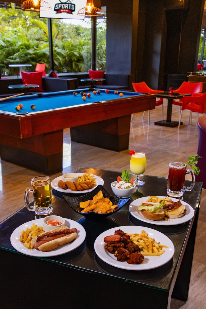 Oh! Cancun - The Urban Oasis & Beach Club — Restaurant & bars in Cancun, Quintana Roo